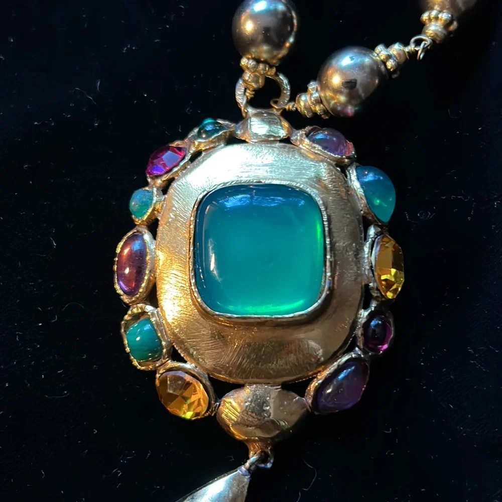 Vintage Emanuel Ungaro medallion Necklace - Picture 1 of 10